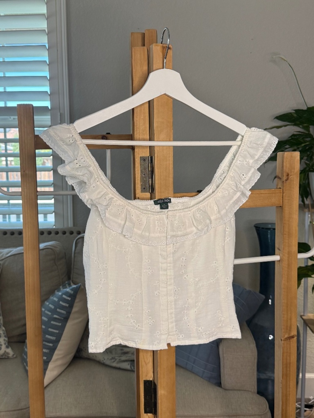 Wild Fable White Eyelet Off-the-Shoulder Crop Top | XS
